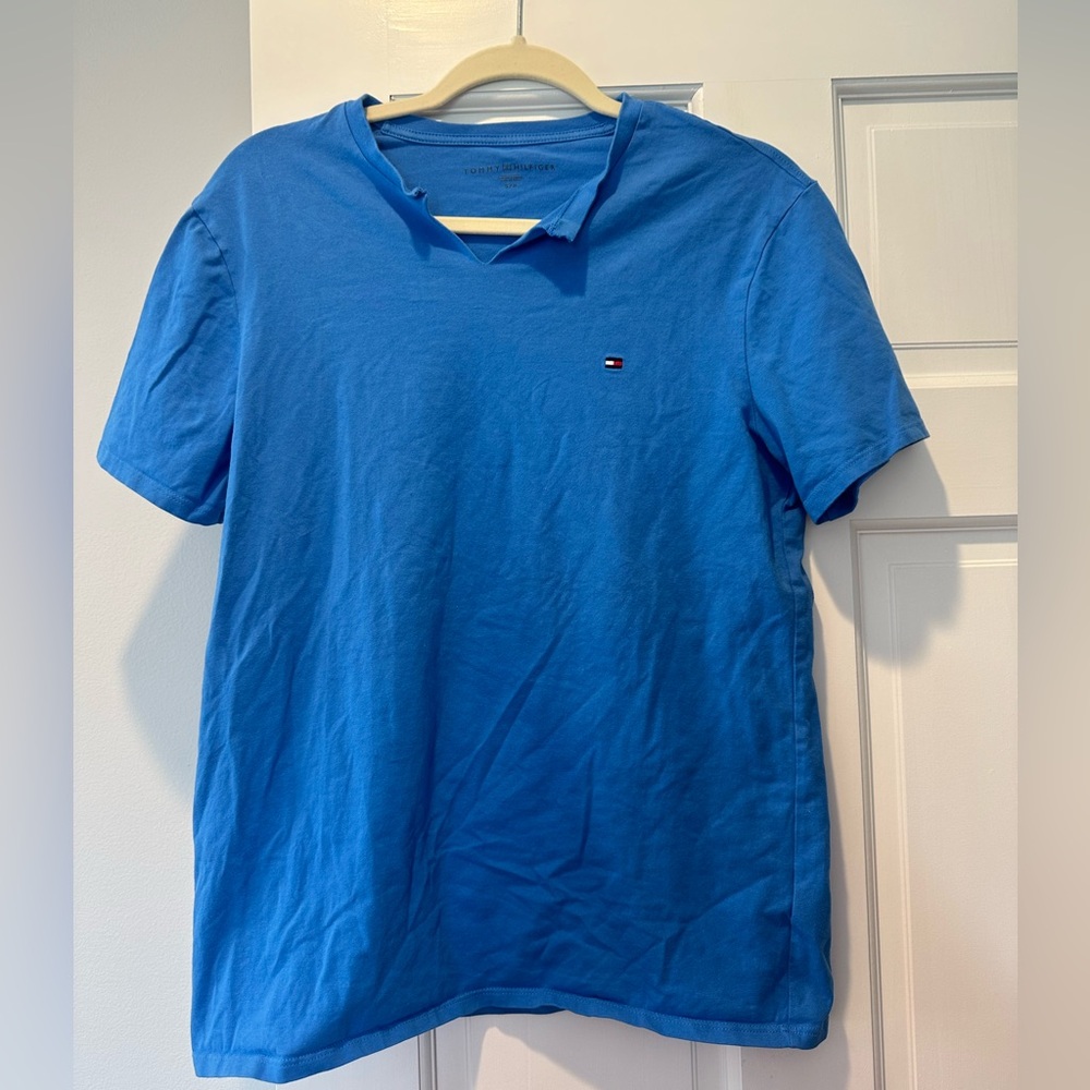 Tommy Hilfiger Men’s or Women’s V-Neck t-shirt